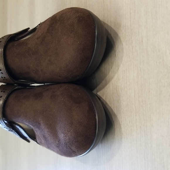 EUC - JBU by Jambu Gail Slip On Size 10M - Picture 5 of 11